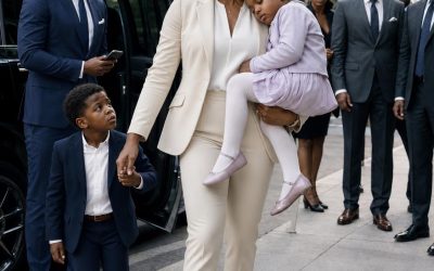 Five minutes after signing the divorce papers, my ex rushed off to celebrate her lover’s baby at a luxury clinic… while I was taking our children out of the country…