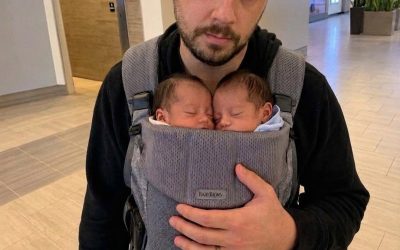 I Took My Newborn Twins Into the Women’s Restroom to Change Them – An Entitled Woman Called the Authorities on Me, but She Regretted It Instantly